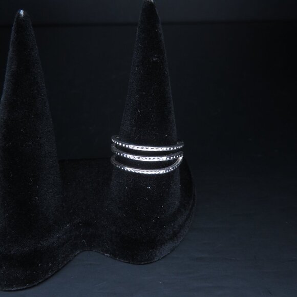 Silver Color 3 Banded Ring - Picture 7 of 9